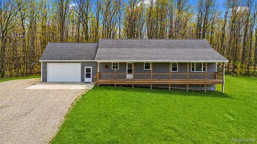 2800 Meadowdale Rd, Metamora, MI, 48455-9366 | Card Image