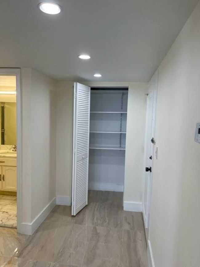 APT-1105 - 1370 S Ocean Blvd, Condo with 2 bedrooms, 2 bathrooms and null parking in Pompano Beach FL | Image 24