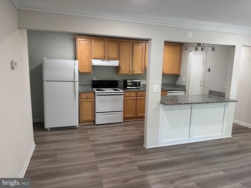 91-1800 Jefferson Park Ave, CHARLOTTESVILLE, VA, 22903-3548 | Card Image
