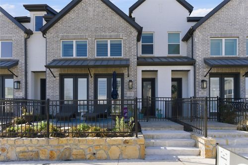 13817 Makers Way, Aledo, TX, 76008-2223 | Card Image