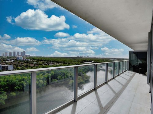 1615-16385 Biscayne Blvd, North Miami Beach, FL, 33160 | Card Image