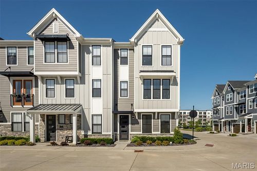 1329 W Gateway Hts, Saint Louis, MO, 63144-3314 | Card Image