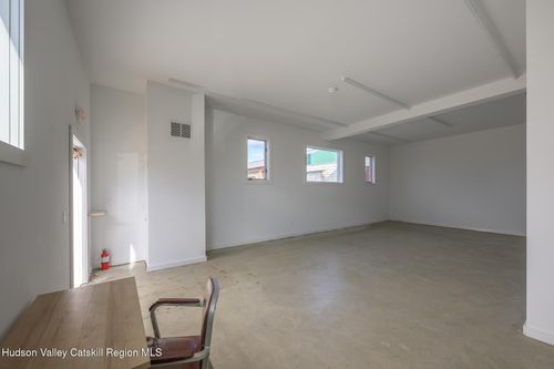 3-84 Green St, Hudson, NY, 12534-2358 | Card Image