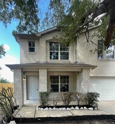 17038 Kemble Creek Drive, House other with 4 bedrooms, 2 bathrooms and null parking in Houston TX | Image 1