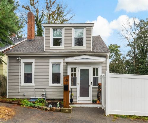 108 S 7th St, New Bedford, MA, 02740-4846 | Card Image