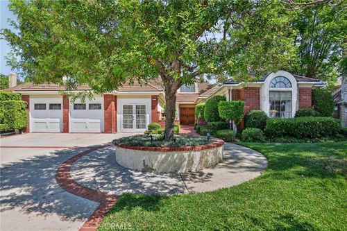 19233 Mayall Street, Northridge, CA, 91324 | Card Image