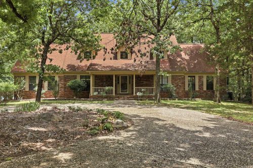 8 Woodsong Dr, Roland, AR, 72135-9497 | Card Image