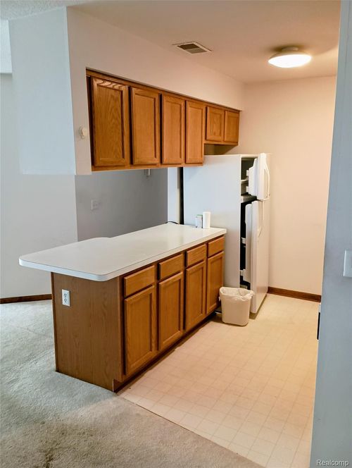 unit-1-2246 Touchdown Ct, Ypsilanti, MI, 48197-1561 | Card Image