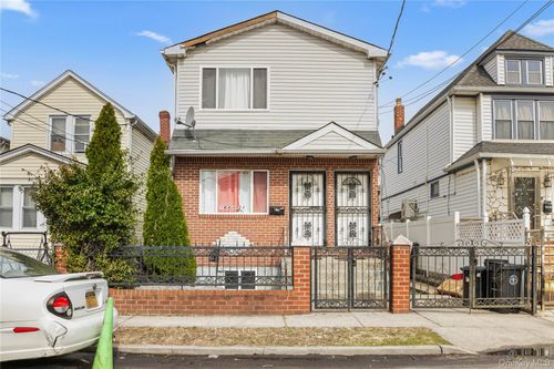 16421 109th Dr, Jamaica, NY, 11433-2913 | Card Image