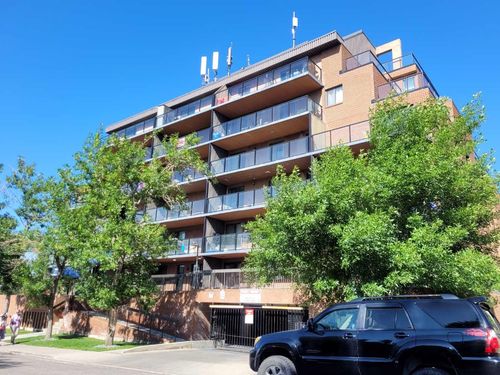 302-1900 25a St Sw, Calgary, AB, T3E1Y5 | Card Image