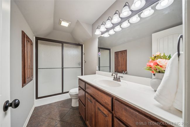 Full bath, 2nd level | Image 20