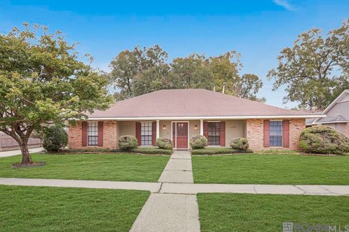 15429 Chickamauga Ave, Baton Rouge, LA, 70817-3102 | Card Image