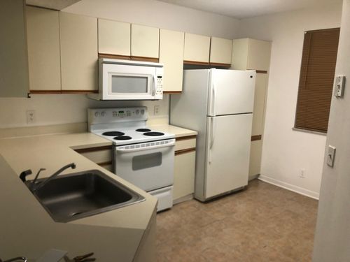 201-8781 Wiles Rd, Coral Springs, FL, 33067-1882 | Card Image
