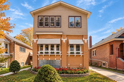 1615 Wenonah Ave, Berwyn, IL, 60402-1620 | Card Image