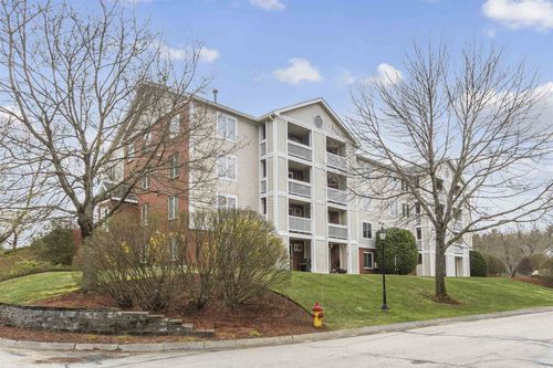 unit-303-11 Timberwood Dr, Goffstown, NH, 03045-2575 | Card Image