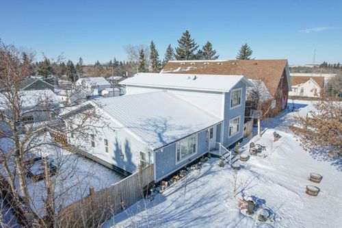 5030 52 Avenue, Bashaw, AB, T0B0H0 | Card Image