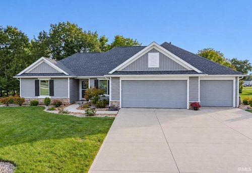 200 Winterhaven Dr, Warren, IN, 46792-9243 | Card Image