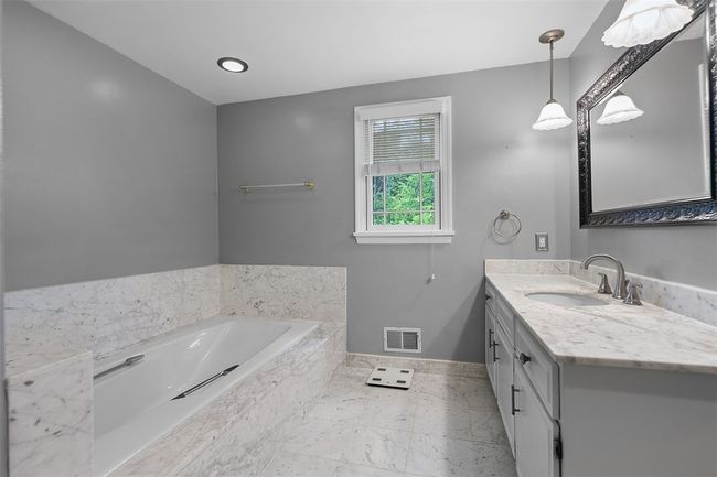 2616 Cedarvue Dr, House other with 4 bedrooms, 4 bathrooms and 2 parking in Pittsburgh PA | Image 32