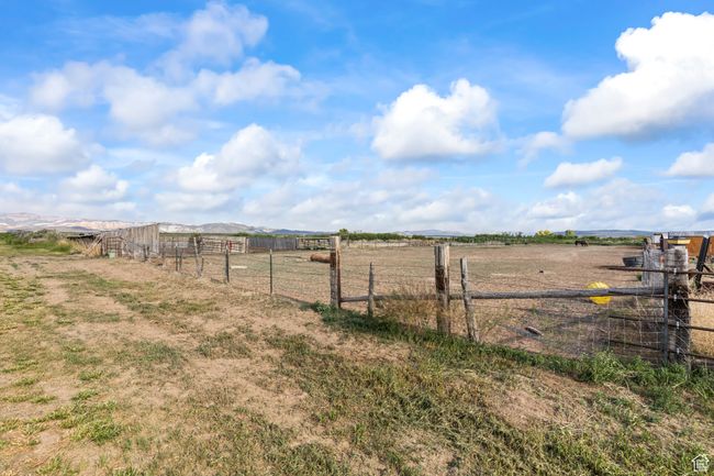 1036 E Airport Rd, House other with 3 bedrooms, 3 bathrooms and 1604 parking in Panguitch UT | Image 56