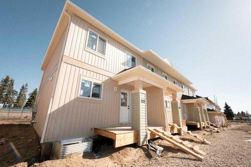 702-700 Clover Road, Carstairs, AB, T0M0N0 | Card Image