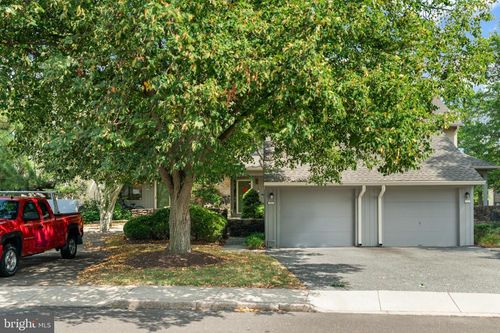 200 Clover Hill Ct, YARDLEY, PA, 19067-5736 | Card Image