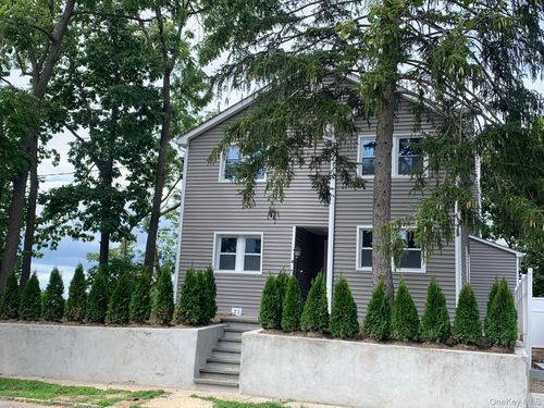 c-71 Lannon Pl, Port Washington, NY, 11050-2853 | Card Image