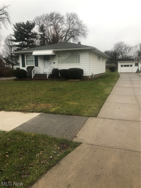 15213 Walvern, For Sale in Maple Heights Zoocasa