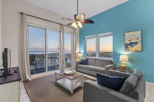 105-8577 Gulf Blvd, Navarre, FL, 32566-6800 | Card Image