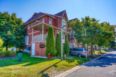 2 - 1867 Kingston Rd, Condo with 3 bedrooms, 4 bathrooms and 2 parking in Pickering ON | Image 2