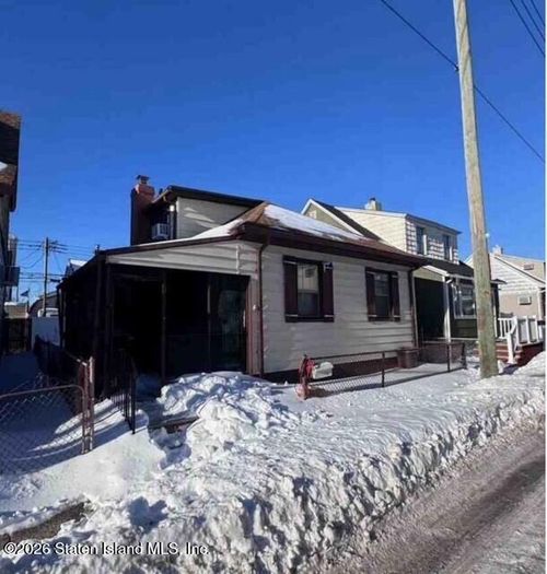 35 Ebony Ct, Brooklyn, NY, 11229-6524 | Card Image