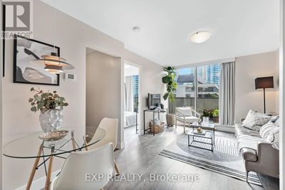 1106 - 914 Yonge St, Condo with 1 bedrooms, 1 bathrooms and null parking in Toronto ON | Image 3