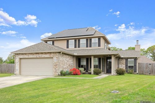 9137 Kanawaha Ct, Denham Springs, LA, 70726-7878 | Card Image