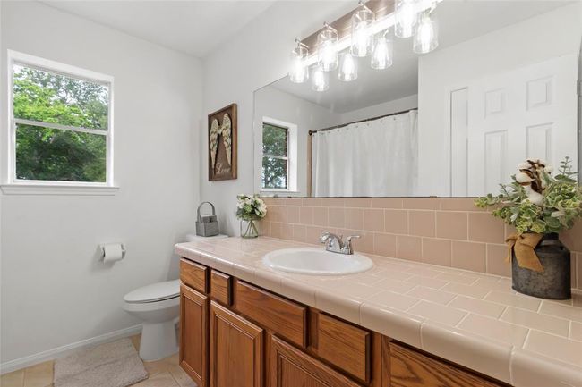 9528 Gates Loop, House other with 3 bedrooms, 2 bathrooms and null parking in Manvel TX | Image 12