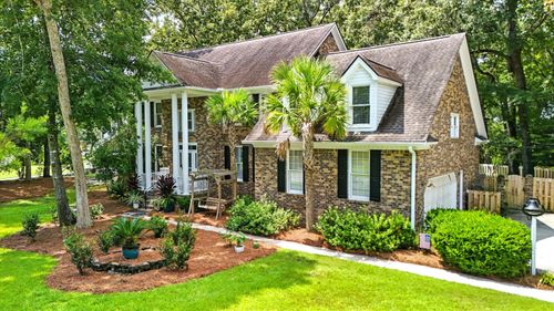 123 Huckleberry Ln, Summerville, SC, 29485-8017 | Card Image