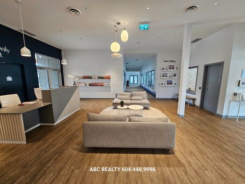 {{alt}} | Card Image