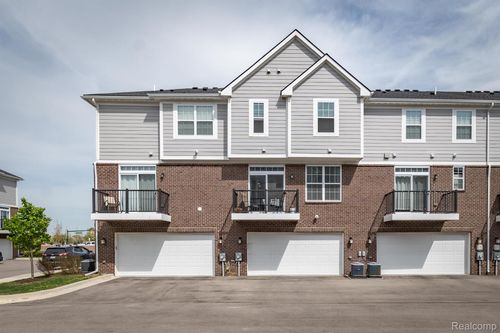 49527 Lantern Way, Canton, MI, 48188-2942 | Card Image