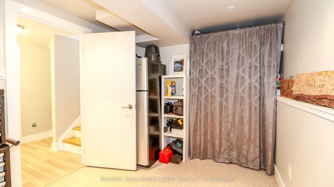 51 Christie Cres, House other with 4 bedrooms, 2 bathrooms and 4 parking in Barrie ON | Image 26