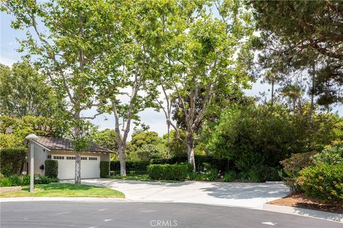 520 Laver Way, Newport Beach, CA, 92660-3509 | Card Image