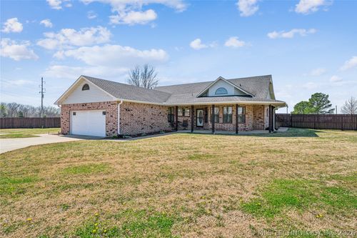 1716 Ne Graham Court, Pryor, OK, 74361 | Card Image