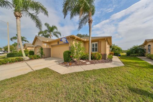 2019 Acadia Greens Dr, SUN CITY CENTER, FL, 33573-8054 | Card Image