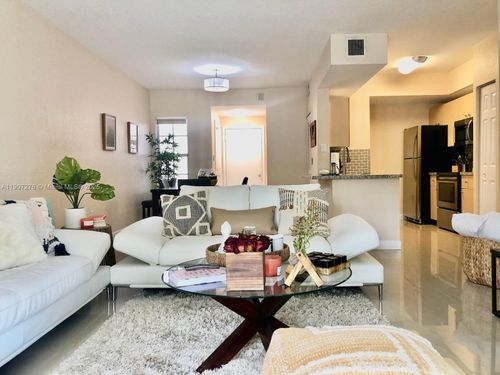 apt-102-2532 Centergate Dr, Miramar, FL, 33025-0721 | Card Image