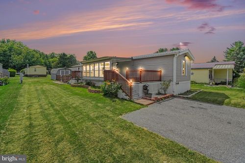 181 Northcrest Acres, LEBANON, PA, 17046-8385 | Card Image