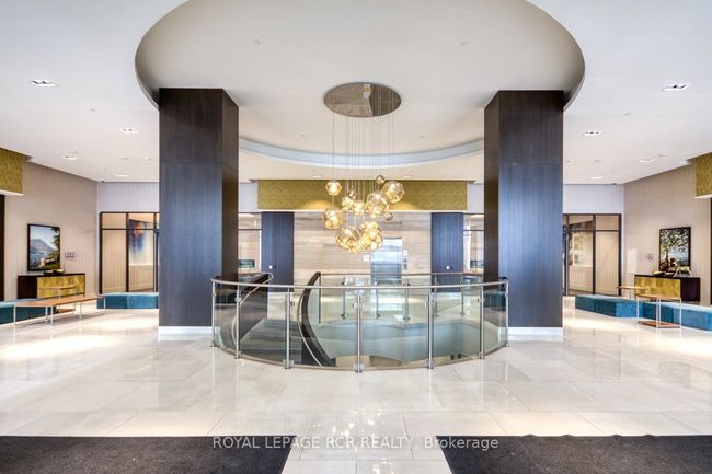 425 - 9000 Jane St, Condo with 1 bedrooms, 2 bathrooms and null parking in Concord ON | Image 4