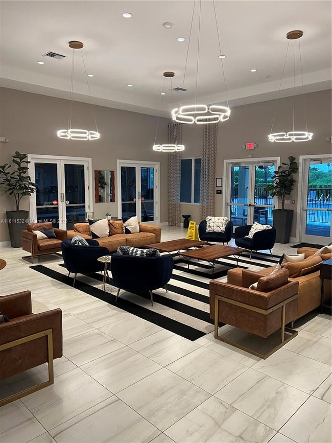 495 Ne 5 Th Way, Townhouse with 3 bedrooms, 3 bathrooms and null parking in Florida City FL | Image 17