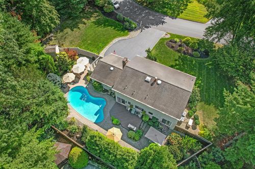 22 Sandstone Trl, New City, NY, 10956-5721 | Card Image