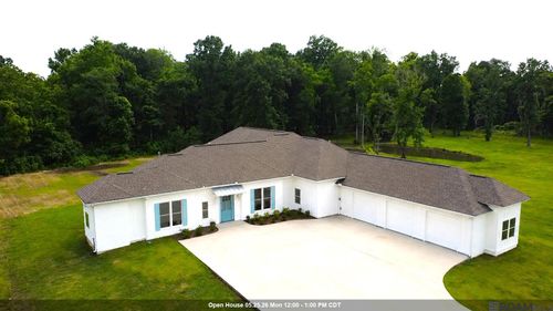1033 W Worthy St, Gonzales, LA, 70737-5208 | Card Image