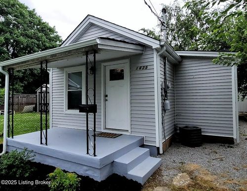 1625 Berry Blvd, Louisville, KY, 40215-1901 | Card Image