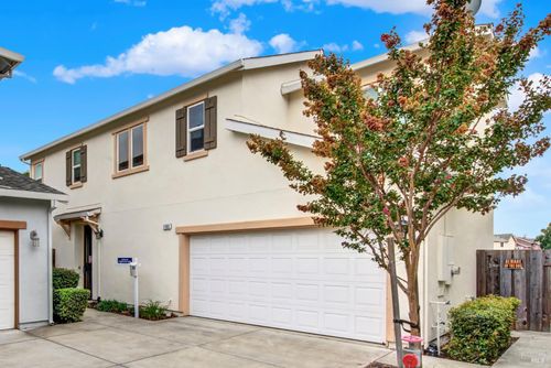 1105 Strawberry Lane, Suisun City, CA, 94585 | Card Image