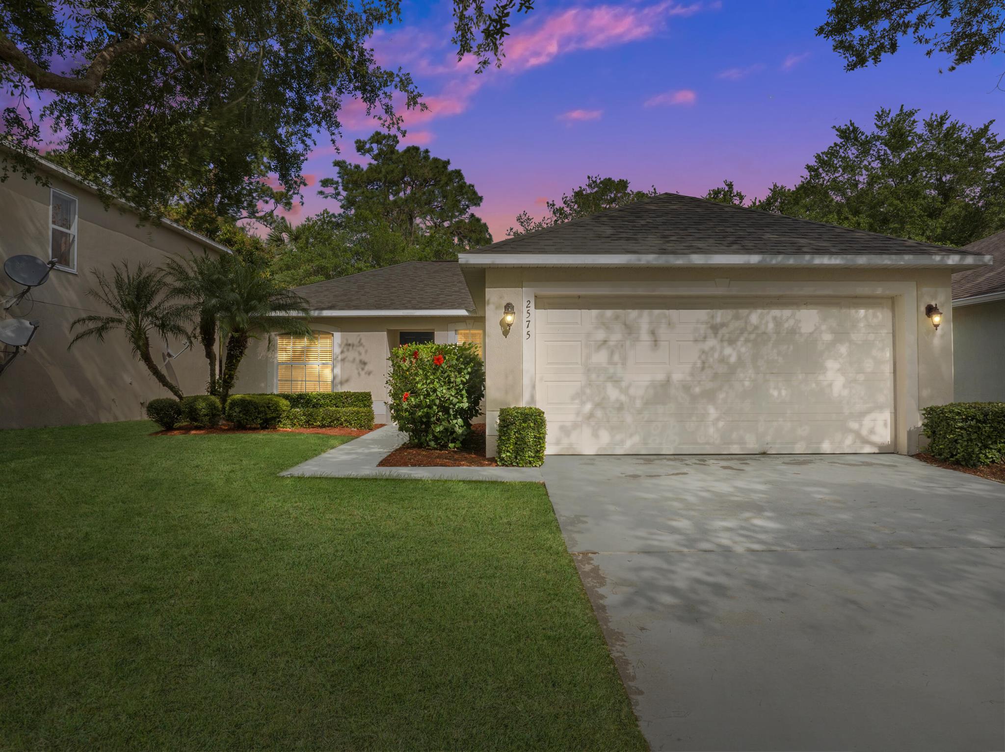 12th Sq, Vero Beach, FL 32968