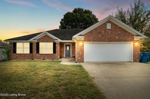 2047 Osprey Cv, Shelbyville, KY, 40065-8375 | Card Image